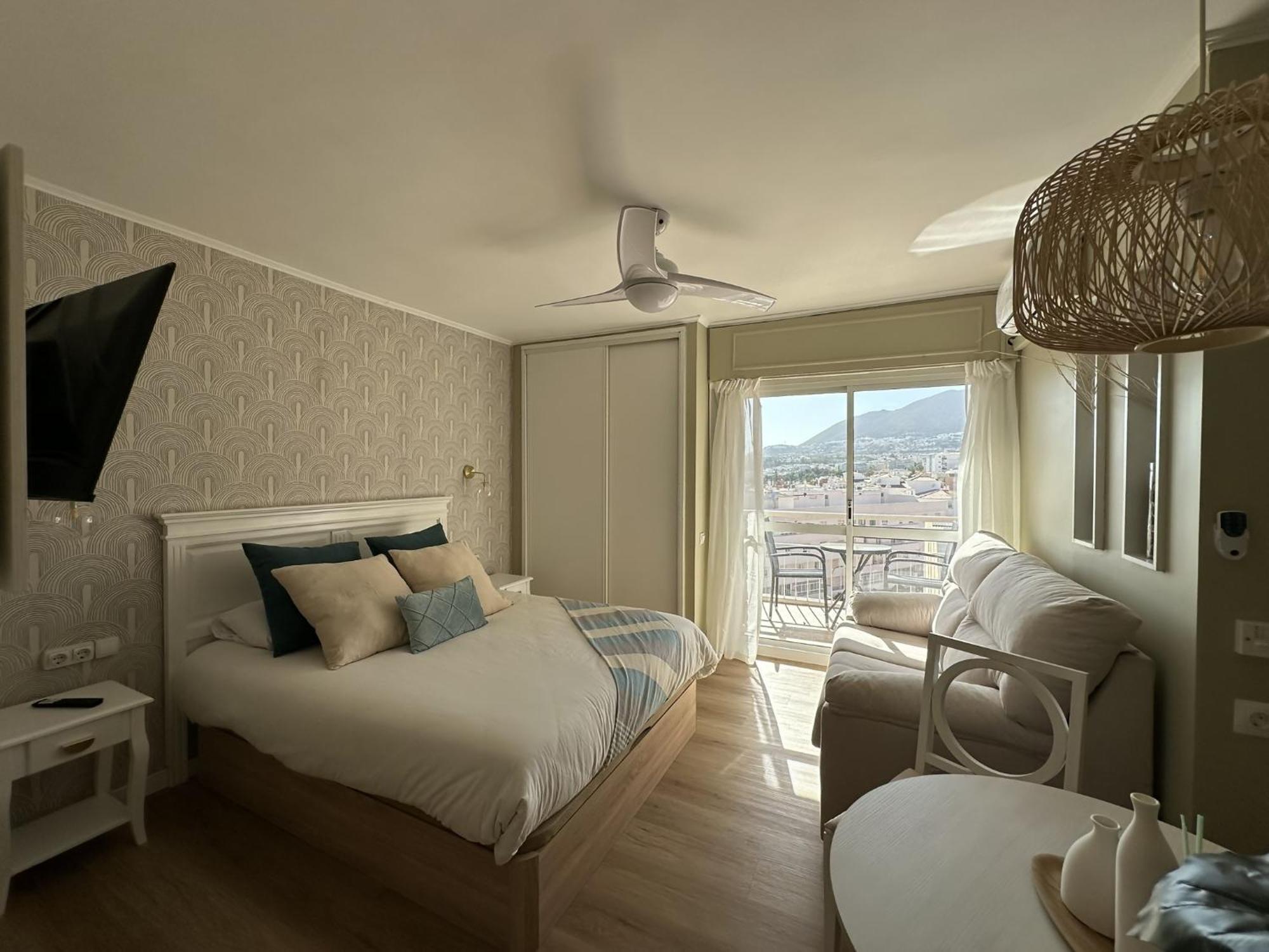 Estudio Agata Con Piscina A 800M De La Playa Benalmadena Ngoại thất bức ảnh